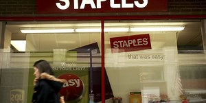Staples, Office Depot in advanced talks to merge