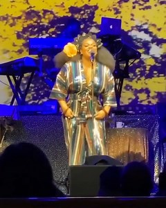 You're here I'm please I really dig your company Feel free to sing along 🎤🎶🎵🔊❤️ https://youtu.be/5SK48Bk_RnI?si=JTEKkvUscJxm6Bw4 #jillscott #alongwalk | ♥ Jill Scott ♥