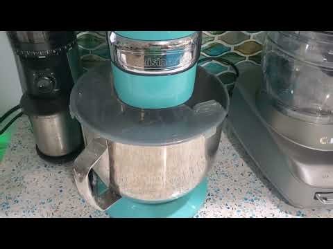 Cuisinart Stand Mixer Review, This mixer combines power, durability, and aesthetic appeal
