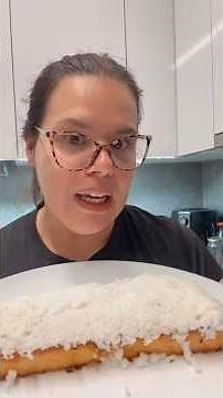 Flourless coconut cake with super healthy yogurt 🤍