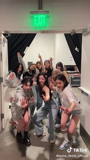 Make our way to ONCE✨#TWICE #트와이스 #TWICE_4TH_WORLD_TOUR_ENCORE