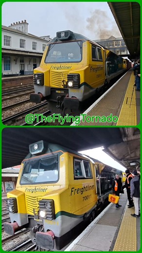 Freightliner Class 70 70011 Departs Eastleigh With 7 Tones & Thrash