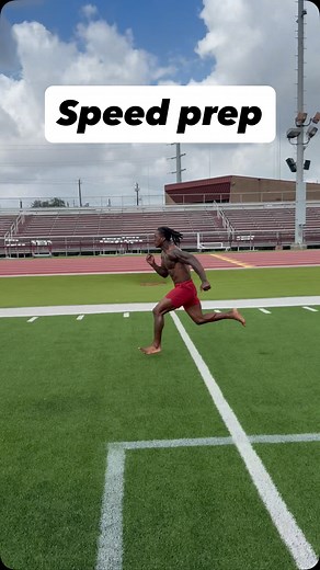 ⚡️ how many of you guys are interested in an online speed prep warm-up? Comment (prep) 🔥 The warm-up isn’t a pep talk—it’s a full-on signal to your nervous system. 🧠⚡ This reel shows a warrior warm-up: fast, violent, explosive movements that prime the body for top-speed trek runs. 🚀🏃‍♂️ Why it matters: most injuries happen when the nervous system isn’t prepared for the shock of sprinting. This routine teaches the body to fire fast, touch-to-touch, and push beyond ordinary limits. 💥🔗 What y