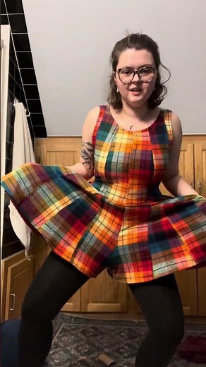 Hollyhock Romper in 90’s plaid #sewing #diy