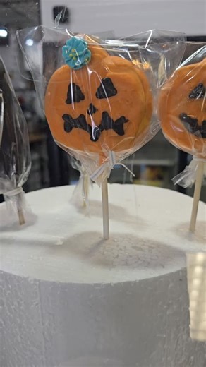 Ghost, goblins and pumpkins ohh my!! | Raspberries N Creme