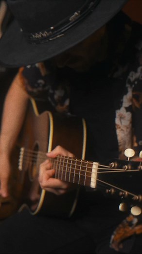 298K views · 9.7K reactions | [insert acoustic blues shred] #acoustic #srv #scuttlebuttin #sigma | Sean Mann Guitar | Facebook