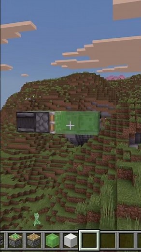 How to make a simple flying machine in Minecraft bedrock #minecraft #redstonebuilds #minecraftshorts
