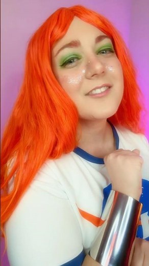 Starfire Cosplay 💚💫 #cosplay #dccomicscosplay #starfire #starfirecosplay #teentitans