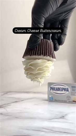 You’ll never need another Cream Cheese Frosting! My Signature #funkybattercream Recipe and 16