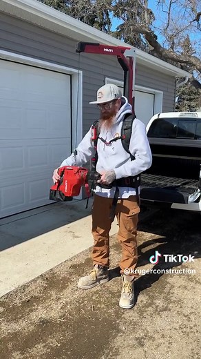 Quick Look at the Hilti EXO T-22 tool balancer. • The setup is easy, just flip the arm over and put in a Nuron battery • You want to make sure the straps are all snug but still comfortable • It take ls off the weight of the tool with the adaptive software giving the tool a zero gravity feel for less strain on your arms, shoulders and back • It’s meant for horizontal wall work like drilling and demolition. It handles up to 37.48 lbs @hiltinorthamerica . . . #tools #construction #hiltitools #hilti