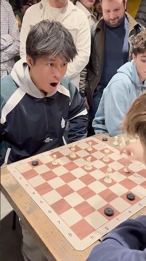 Chess vs Checkers 😂