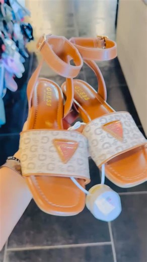 Promo GUESS 💕 | The Shopper