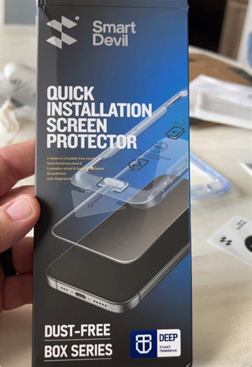 The easiest screen protector installation ever! #ilikesimple