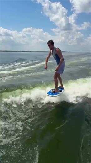 Parker Payne finding the (foil) flow 💥 #2026Phase5 #ridep5 #wakefoiling #foiling #madeinamerica