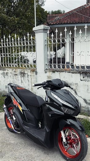 abaikan body pecah pecah😣 #pestarasaakhirtahun #variomodifikasi #vario125