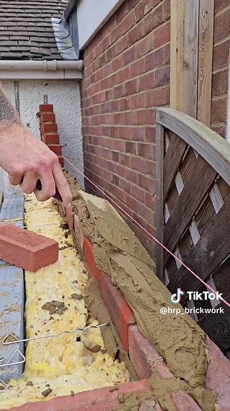 Mastering Overhand Bricklaying: A Step-by-Step Guide