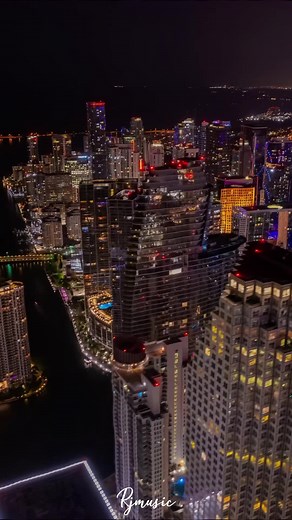 50 Cent - P.I.M.P. Featuring Snoop Dogg Music Video