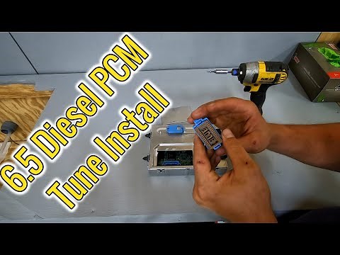 PCM Tune Install || 6.5 Diesel