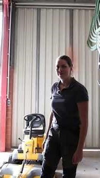 Pauline and her vintage tractor! 🚜 #agriculture #tractor