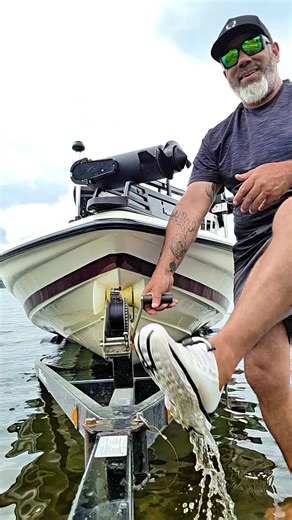 Mens Water And Swim Shoes #watershoes #swimshoes #swimwear #tiktokshopcreatorpicks #dealsforyoudays