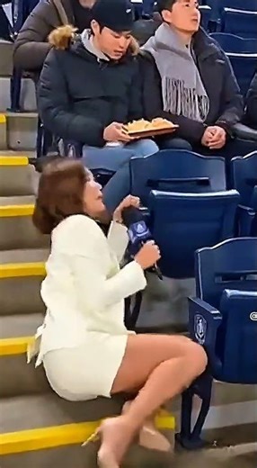 'Unexpected Stair Fall During Interview!"😂#shorts#funnyshorts#viralshorts#reporterfail #comedyshorts