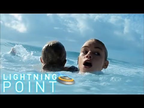Lightning Point / Alien Surfgirls S1 E8: Risky Business