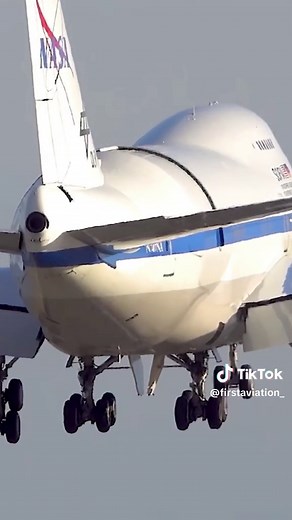 NASA B747SP-21 in Action