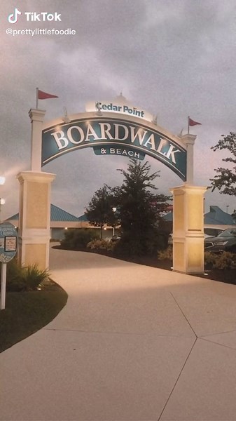 Exploring Cedar Point Beach in Ohio with Amber Billmaier