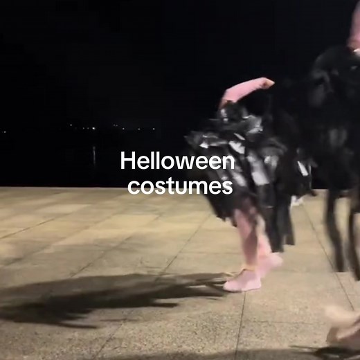 best Helloween costumes #helloween #helloweencostume #cosplayer #horor #fyp #trend cr: @frenzysworldg @littletoddlerhumor @social.carla @maryroseketchum @mamiana_510 @unapologeticallymelissa @sarascottphotography @poweredbyblaze_pt2 @michellelynn123 @nothing133