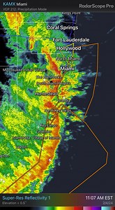 Strongest winds finally pushing offshore. WSVN-TV | Vivian Gonzalez