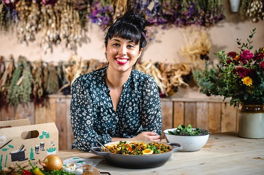 We've teamed up with the queen of flexitarian eating, Melissa Hemsley - Feelgood cook, to bring you limited edition recipe boxes with planet-friendly recipes from her just-released book, Eat Green. First up is this gorgeous veggie curry - available for delivery from Monday 20th. https://organic.riverford.co.uk/melissa-hemsley | Riverford