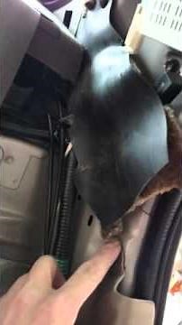 Rear strut removal tip, 1997 Toyota Camry