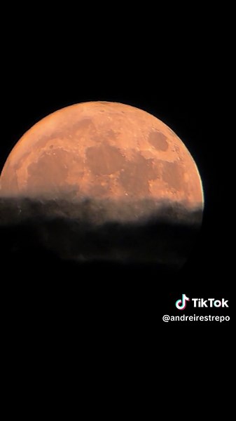 Capturing the Super Blue Moon: Telescope Photography