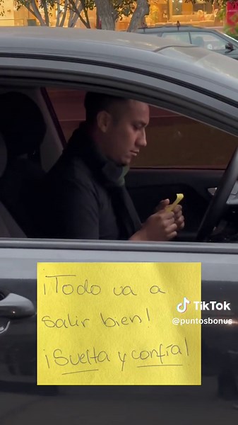 Siempre es buen momento para sacar una sonrisa ¡Feliz Yellow Day! 😄 #parati #viral #peru #bonus #bonusperu #puntosbonus #fyp #perfectoparami #yellowdays #sonrisas #felicidad #feliz #foryoupage #yellowday