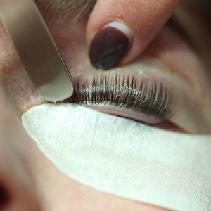 Lash lifting will make you say goodbye to mascara. | Insider Beauty