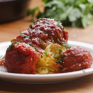 82K views · 341 reactions | Easy Spaghetti Squash Recipes | BuzzFeed Food | Facebook