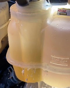 3.3K views · 117 reactions | One of FordTechMakuloco’s famous super clean coolant flushes coming right up! Ford Motor Company #fordf150 #coolant #coolantflush #fixitrightthefirsttime #bsgautomotive #qualitybeforequantity #tgif | Ford Tech Makuloco | Facebook