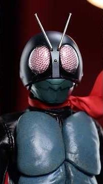 FIRST LOOK Hot Toys Kamen Rider No. 1 and Cyclone Figure Unboxing