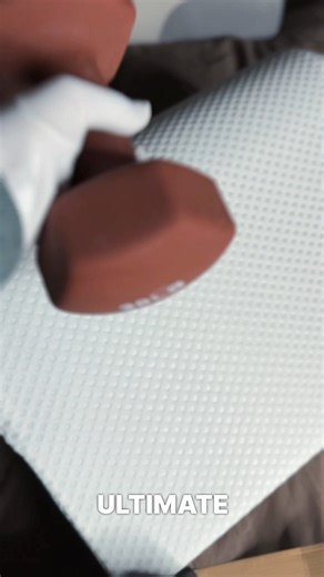 Watch Effortlessly Holds Up Leg Weight To Relieve Back Pain on Amazon Live