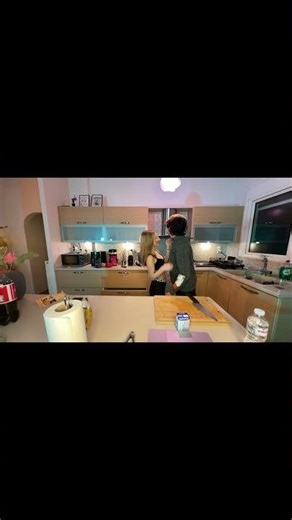 ΤΟΥ ΤΟ ΒΓΑΖΕΙ!? #Shorts