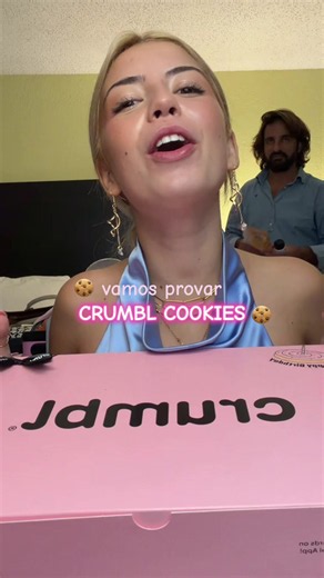 Vamos Provar as Crumbl Cookies: Vale a Pena? 🍪