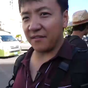 I'm in Phnom Penh Cambodia and trying out the local breakfast scene. Here's what locals eat for breakfast. | Strictly Dumpling