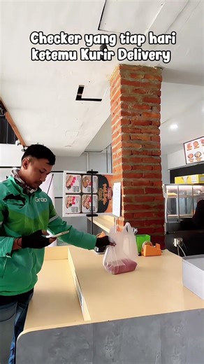Checker Tiap Hari Ketemu Kurir Delivery #ayampenyetprabu #kendari