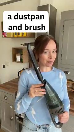 40K views · 856 reactions | 什粒 﫧 Name these cleaning objects before Sian! How many did you get correct? What other things do you use to clean? #vocabulary #learnenglish #wordchallenge #englishteacher #englishclass #shorts | BBC Learning English | Facebook