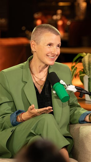 @elizabeth_gilbert_writer laid it all on the table in her latest memoir “All the Way to the River.” Watch her conversation with Oprah on the latest “Oprah’s Book Club: Presented by @starbucks.” | Oprah's Book Club