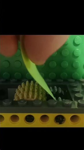 Lego SHREDDER 1.0 vs Paper | #lego