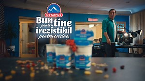 19 reactions | Pentru a pregăti tarta lui grecească, Radu a luat iaurtul lui Daniel Buzdugan. Bun pentru tine, irezistil pentru Radu. | Olympus Iaurt Grecesc | Facebook