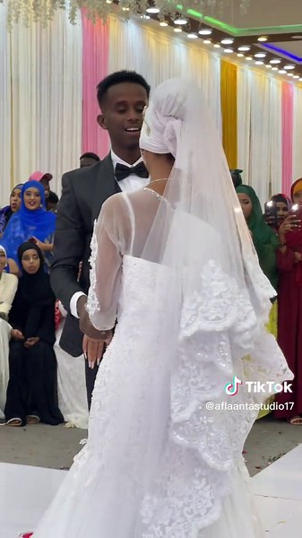 Captivating Wedding Ceremony of Bride and Groom