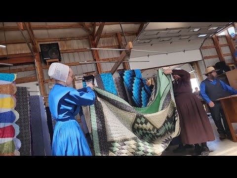 Quilt Auction at the Amish Auction Barn!