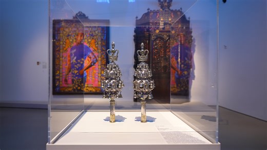 17 reactions | Learn about an exquisite set of Torah finials in the...